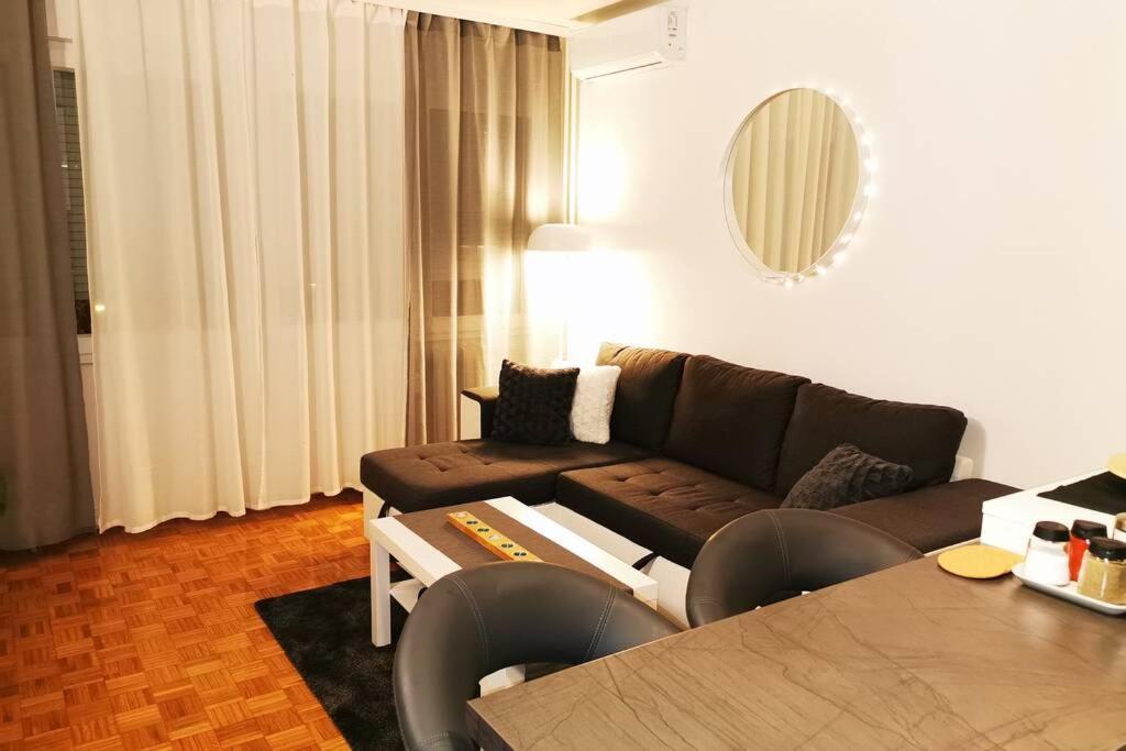 Studio Apartman Bruno Zagreb Exterior foto